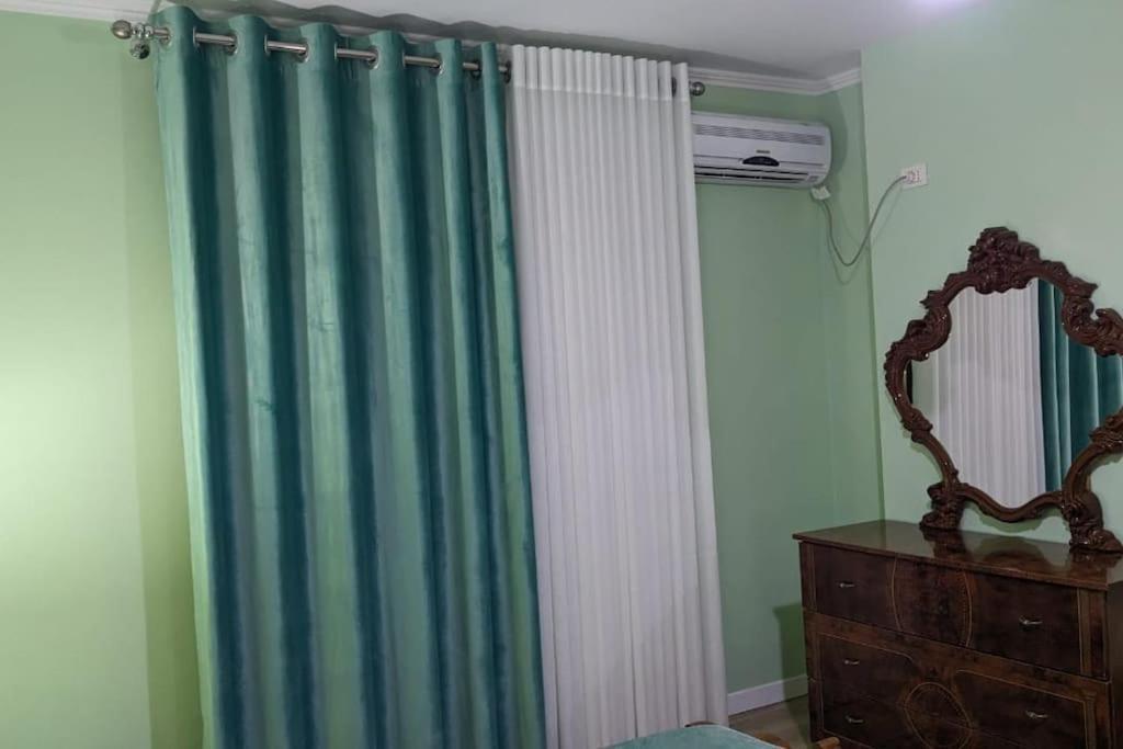 Spacious Modern Close To Centre - Rruga At Zef Valentini, Block 20, 2nd Floor Apartmán Tirana