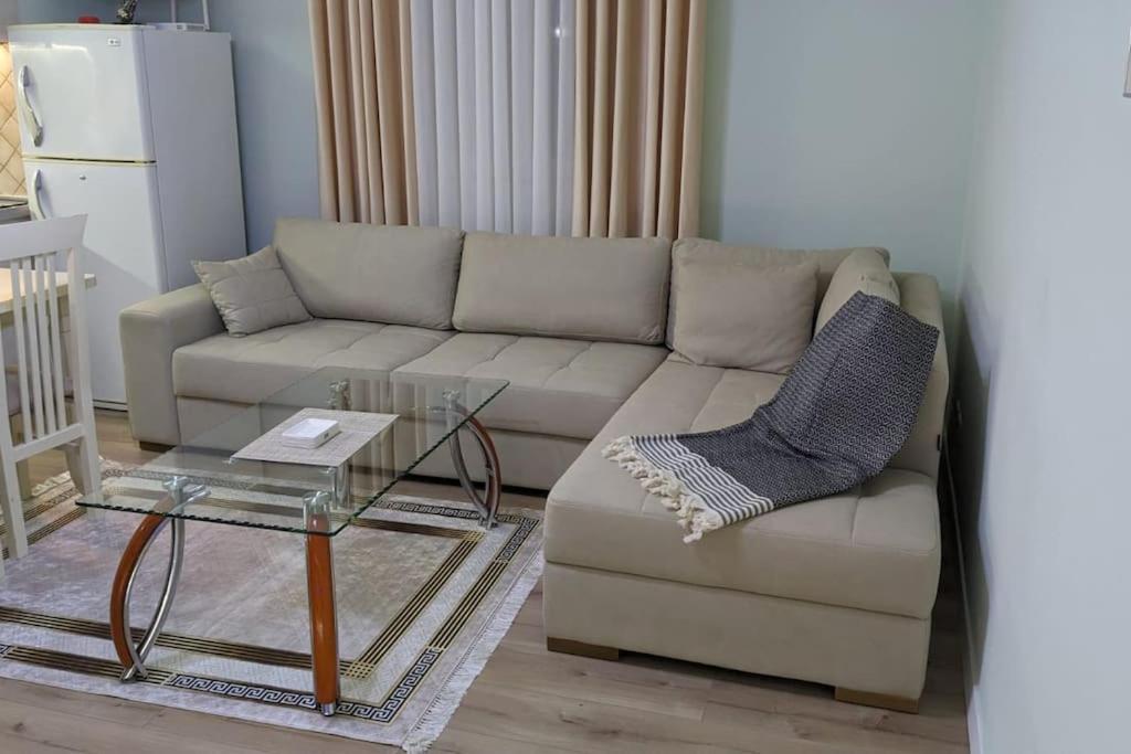 Apartmán Spacious Modern Close To Centre - Rruga At Zef Valentini, Block 20, 2nd Floor *